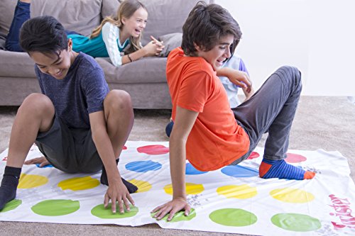 Hasbro Spiele 98831100 – Twister, Kinderspiel - 5